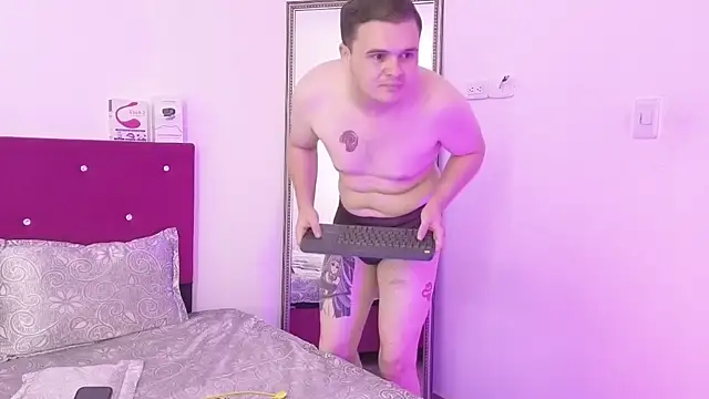 MAGUIRRE 2011 online show from 04.29.26