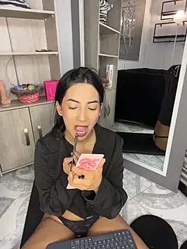 Gretel Streit online show from 04.23.26