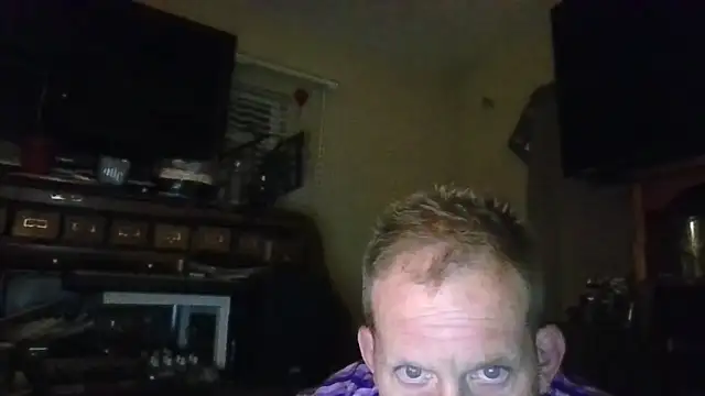 Snapshot of strokingjoe14585 chatting on 04.17.26 strokingjoe14585 online show from 04.17.26