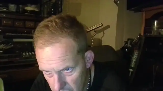 Snapshot of strokingjoe14585 chatting on 04.24.26 strokingjoe14585 online show from 04.24.26