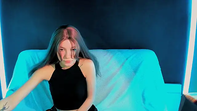 Snapshot of Katarina_Sanchez chatting on 03.31.26 Katarina Sanchez online show from 03.31.26