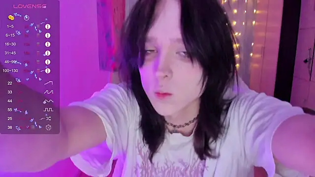 Snapshot of Simochka_w chatting on 03.20.26 Simochka w online show from 03.20.26