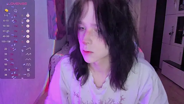 Snapshot of Simochka_w chatting on 03.25.26 Simochka w online show from 03.25.26