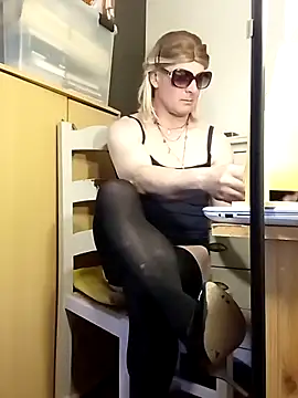 stephie83 online show from 03.23.26