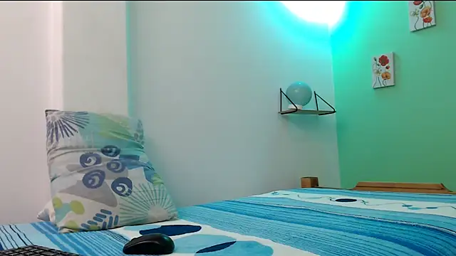 katywild20 online show from 03.18.26