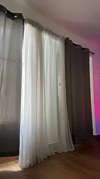 Snapshot of Liana_Fem_ chatting on 06.21.26 Liana Fem online show from 06.21.26