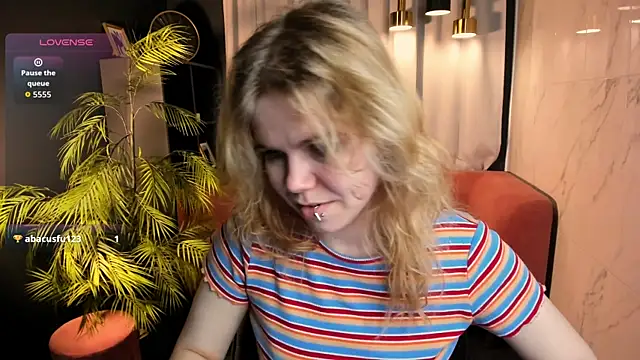 ElizabethVane online show from 06.14.26