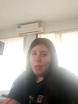 Snapshot of melucita chatting on 03.28.26 melucita online show from 03.28.26