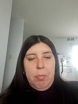 Snapshot of melucita chatting on 05.16.26 melucita online show from 05.16.26