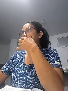 Snapshot of Aila_Phone chatting on 05.17.26 Aila Phone online show from 05.17.26