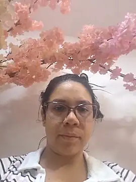 Snapshot of Aila_Phone chatting on 05.20.26 Aila Phone online show from 05.20.26