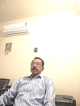Snapshot of biger_top chatting on 07.16.26 biger top online show from 07.16.26