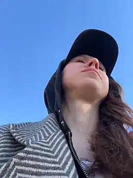 Snapshot of PurrLure chatting on 03.21.26 PurrLure online show from 03.21.26