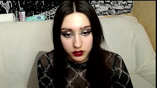 Snapshot of Finelia chatting on 06.19.26 Finelia online show from 06.19.26