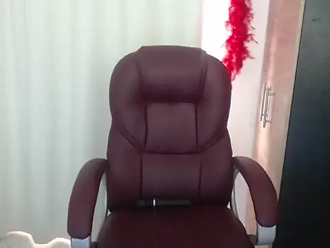 MommyLatina online show from 05.03.26