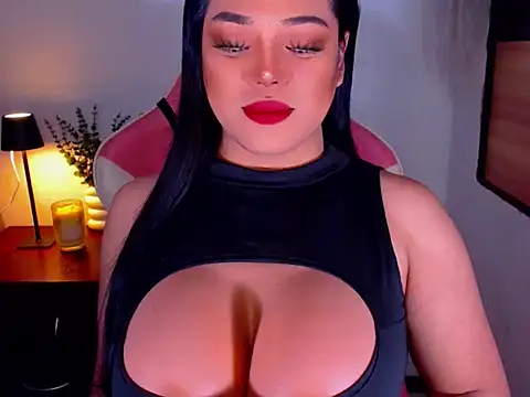 Snapshot of Zandralopez chatting on 03.24.26 Zandralopez online show from 03.24.26