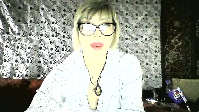 Lia Rayss online show from 03.19.26