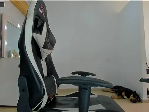 Thaliana Jaramillo online show from 04.02.26