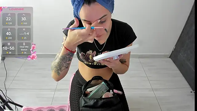 Snapshot of Vexoryn chatting on 06.12.26 Vexoryn online show from 06.12.26