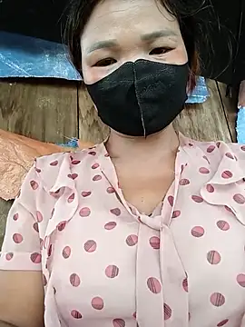Snapshot of maymay121 chatting on 06.27.26 maymay121 online show from 06.27.26