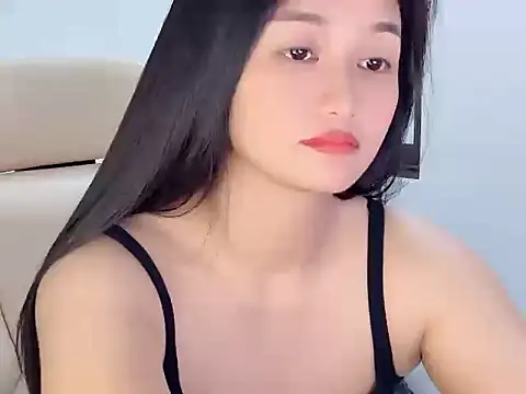 Snapshot of AmyLinee_1 chatting on 05.29.26 AmyLinee 1 online show from 05.29.26