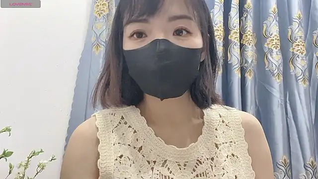 Snapshot of Ryo-Jisoo chatting on 07.08.26 Ryo-Jisoo online show from 07.08.26