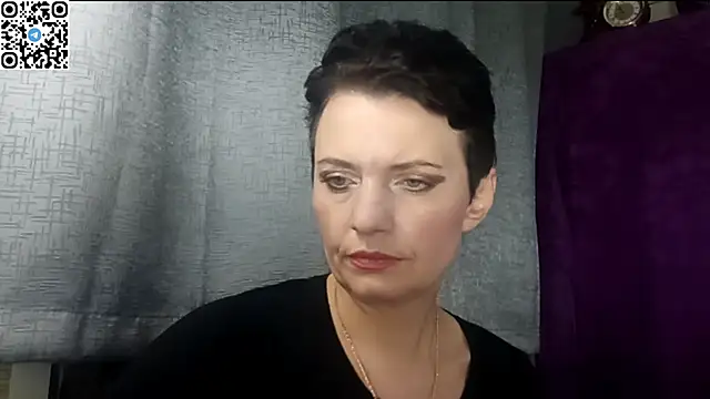 HotMamaQueen234 online show from 05.01.26