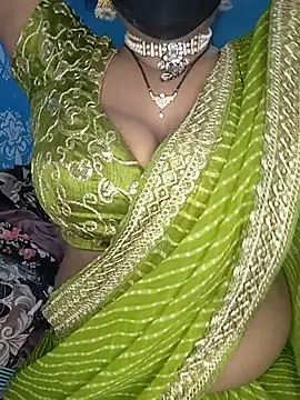 Snapshot of Miss_roohi chatting on 07.28.26 Miss roohi online show from 07.28.26
