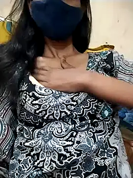 Snapshot of Sonam_y chatting on 04.09.26 Sonam y online show from 04.09.26