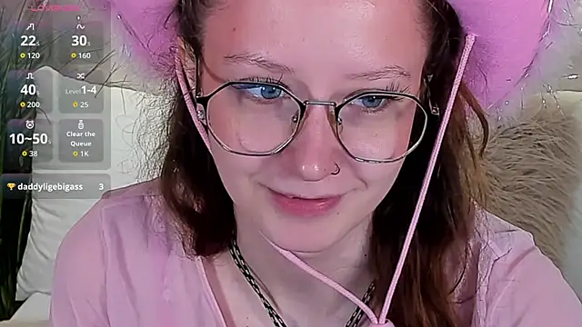 Snapshot of AmelieViolet chatting on 07.11.26 AmelieViolet online show from 07.11.26