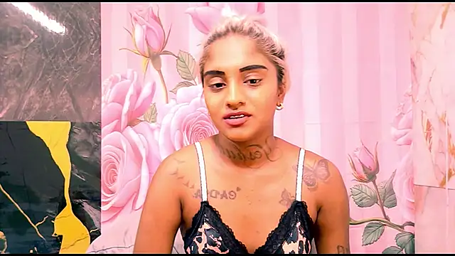 Snapshot of indian_barbie chatting on 04.05.26 indian barbie online show from 04.05.26