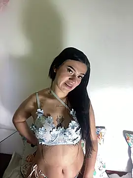 chloe evans0 online show from 04.22.26