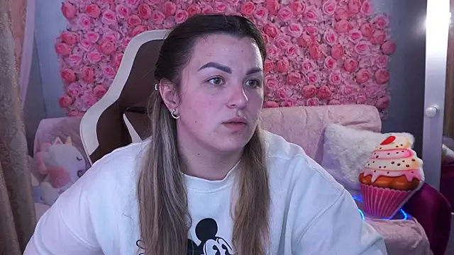 Snapshot of AlissyaGrayy chatting on 05.28.26 AlissyaGrayy online show from 05.28.26