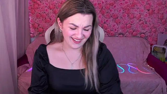 Snapshot of AlissyaGrayy chatting on 06.24.26 AlissyaGrayy online show from 06.24.26