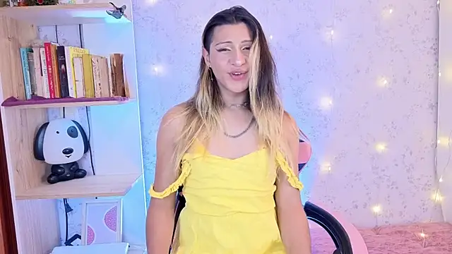  Alexaavandercloude online show from 07.10.26