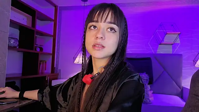 tifanywollf online show from 03.26.26