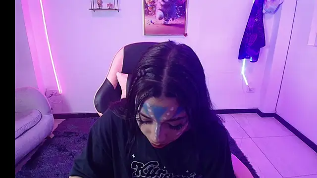 AryahMoonn online show from 04.30.26