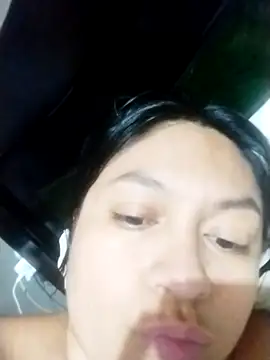 Snapshot of LatinSquirtBaby chatting on 07.01.26 LatinSquirtBaby online show from 07.01.26
