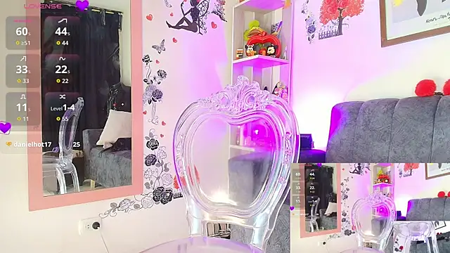 Snapshot of Zully_Green chatting on 05.16.26 Zully Green online show from 05.16.26