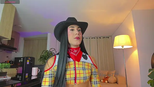 Snapshot of Aleja_evangeline chatting on 06.20.26 Aleja evangeline online show from 06.20.26