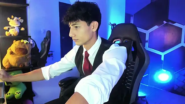 MaxiimoRomano  online show from 07.10.26