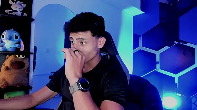 MaxiimoRomano  online show from 07.23.26