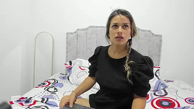 Snapshot of camila_borbon_ chatting on 05.23.26 camila borbon online show from 05.23.26