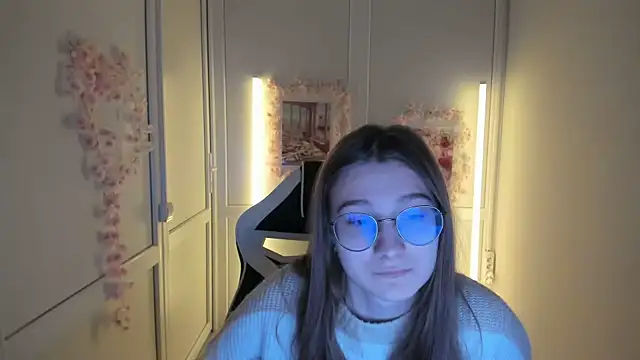 Mia kristal online show from 04.29.26