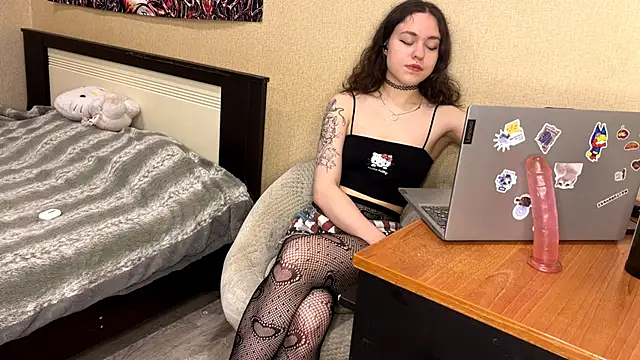 Snapshot of Holy_Mariaaa chatting on 05.04.26 Holy Mariaaa online show from 05.04.26