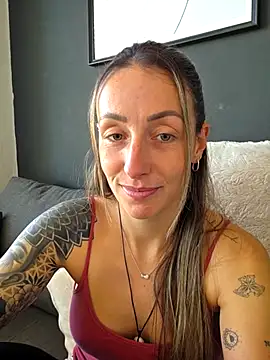 NicoleKaiser online show from 04.30.26