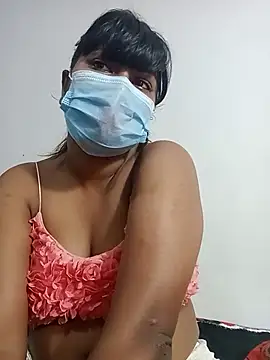 Snapshot of honeyi_babe chatting on 05.17.26 honeyi babe online show from 05.17.26