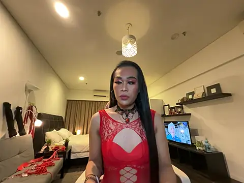 Ur topQeents online show from 04.26.26