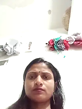 Snapshot of Leelaaji chatting on 03.25.26 Leelaaji online show from 03.25.26