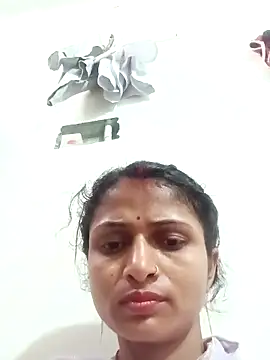 Snapshot of Leelaaji chatting on 03.27.26 Leelaaji online show from 03.27.26